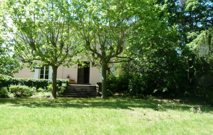 FRANCHEVILLE IMMOBILIER : Maison / Villa | FRANCHEVILLE (69340) | 200 m2 | 780 000 € 