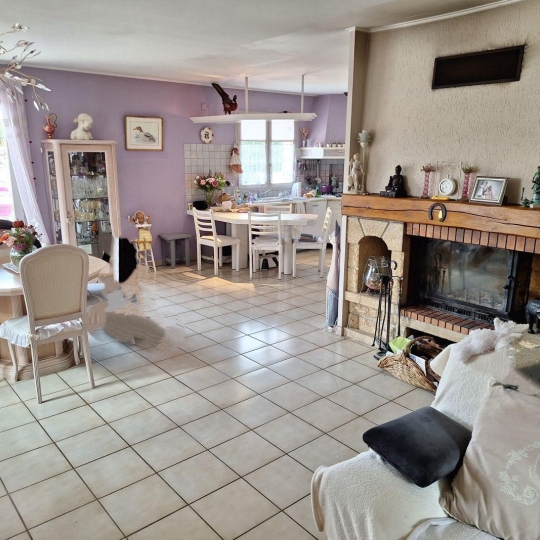  FRANCHEVILLE IMMOBILIER : Maison / Villa | CHAZAY-D'AZERGUES (69380) | 150 m2 | 545 000 € 