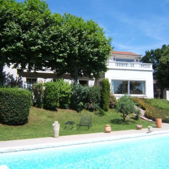  FRANCHEVILLE IMMOBILIER : Domaines / Propriétés | CHAPONOST (69630) | 300 m2 | 1 050 000 &euro; 