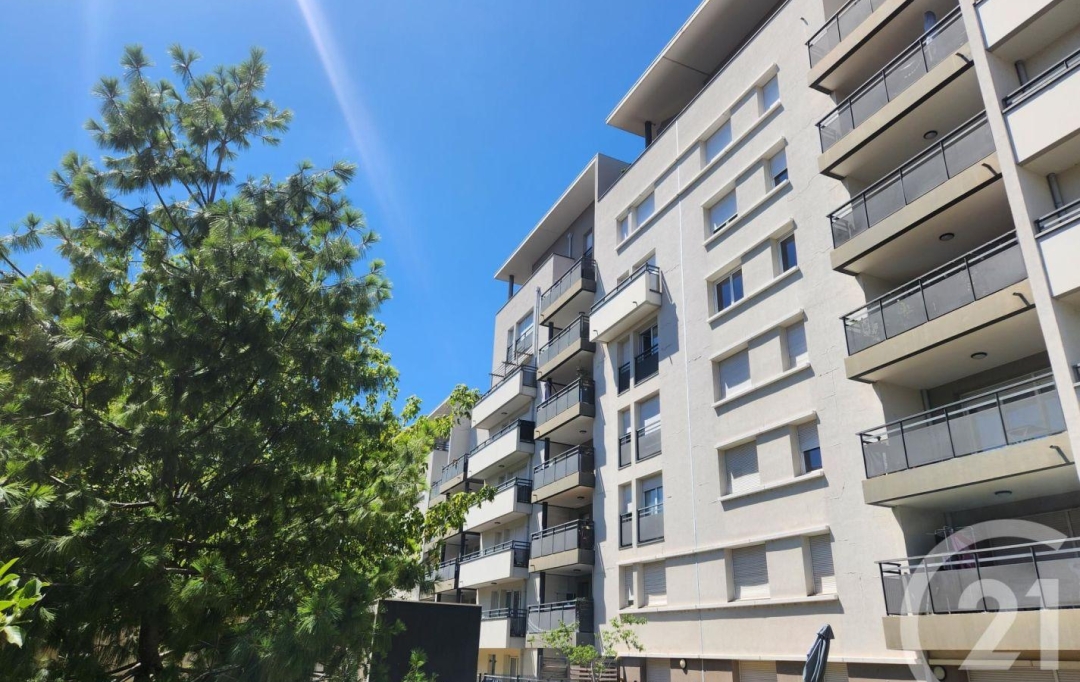 FRANCHEVILLE IMMOBILIER : Other | VILLEURBANNE (69100) | 57 m2 | 1 080 € 