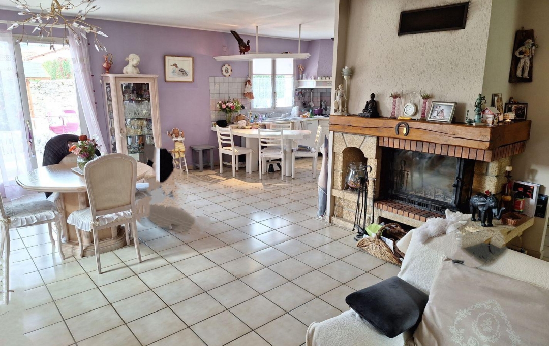 FRANCHEVILLE IMMOBILIER : House | CHAZAY-D'AZERGUES (69380) | 150 m2 | 545 000 € 