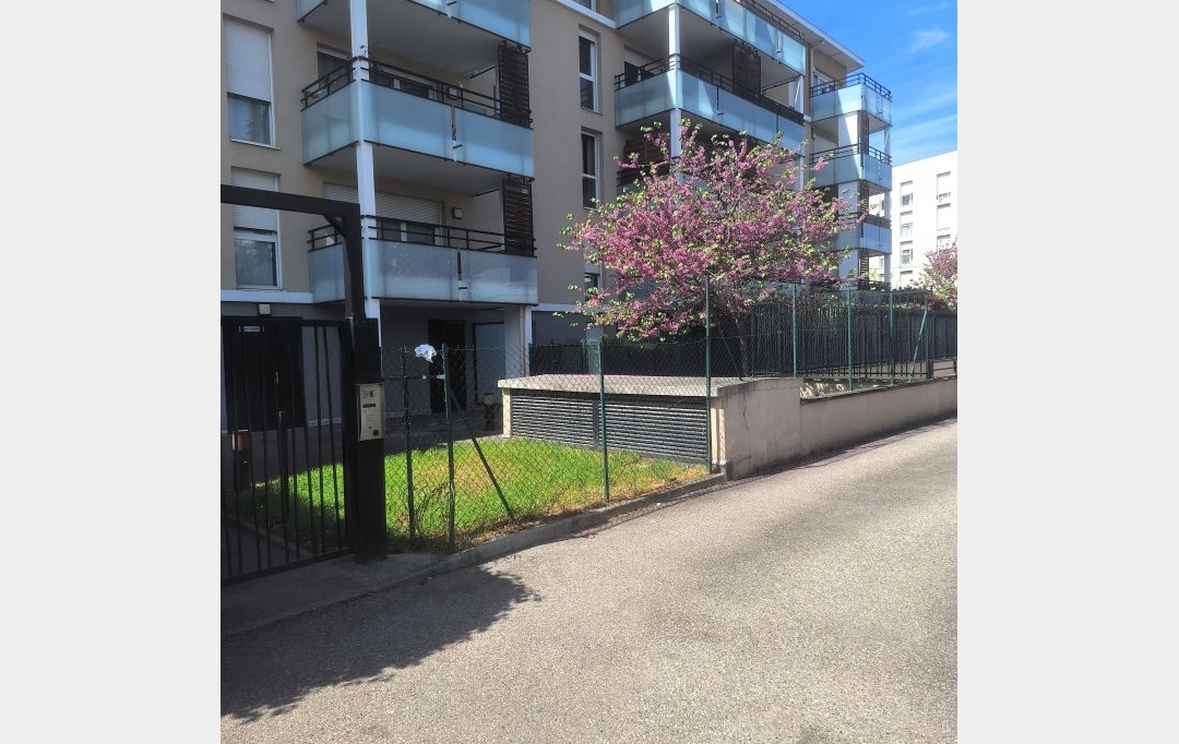 FRANCHEVILLE IMMOBILIER : Appartement | BRON (69500) | 62 m2 | 221 200 € 