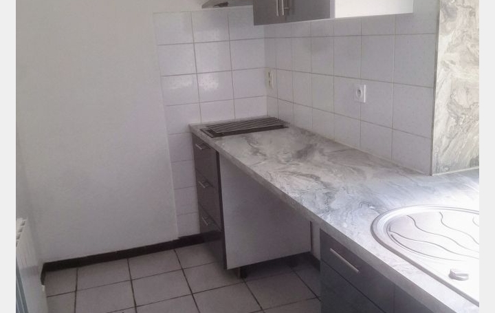Appartement P2   CHAPONOST  44 m2 600 € 